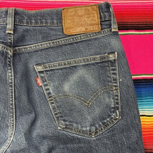 Levi's 541 Premium Jeans Men 32x30 (Fit 32x28) Blue Athletic Taper Fit Stretch - Picture 4 of 10